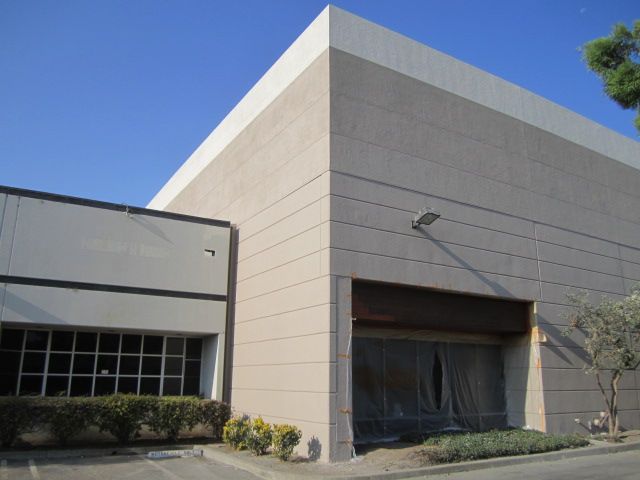 Roof lifting costs and pricing. Raise a roof of your commercial building. Add clear height